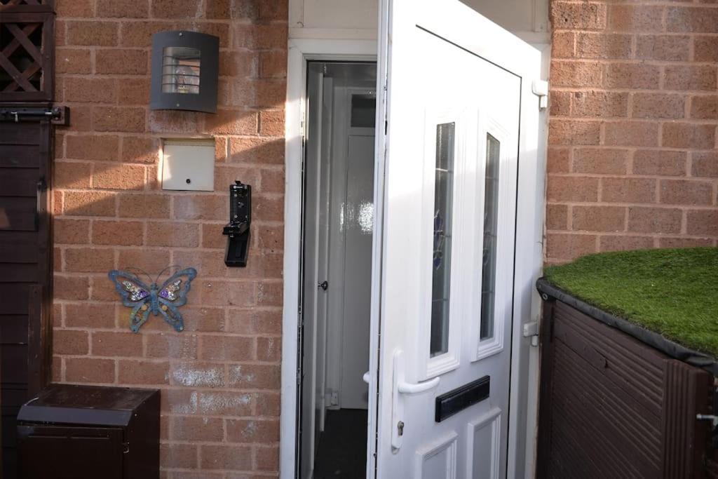 London Zone 2, 2 Bedroom House Exterior photo