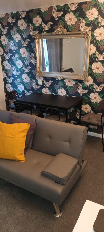 London Zone 2, 2 Bedroom House Exterior photo